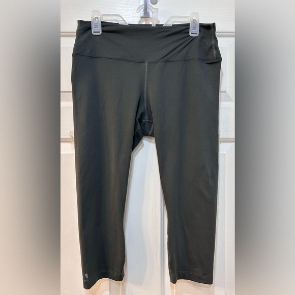 Nobull Womens Cropped Capri Mid Rise Leggings Pants Sz XL Gray Gym Workout Run - Picture 1 of 9